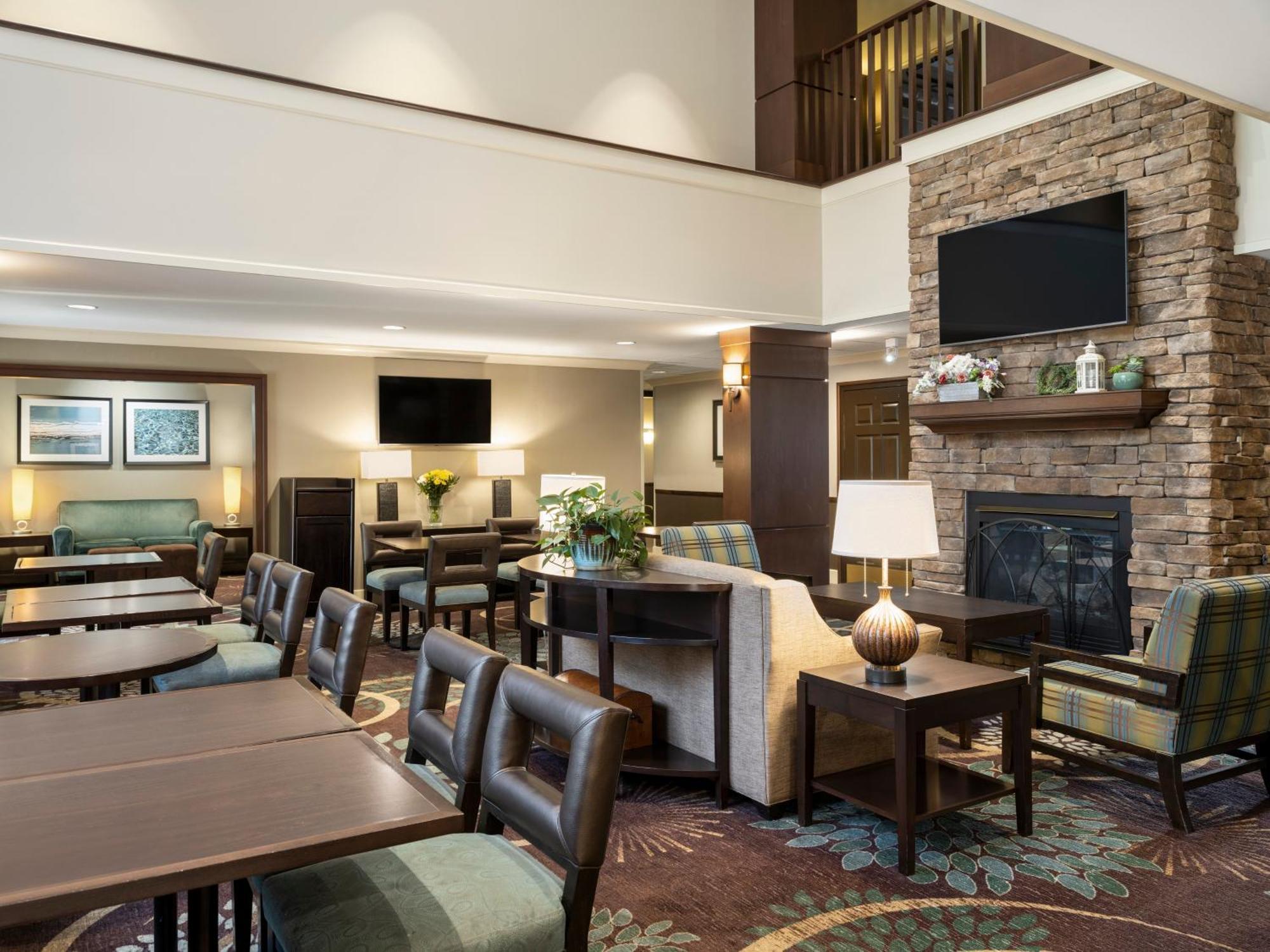 Staybridge Suites Indianapolis-Airport By Ihg Плейнфилд Экстерьер фото