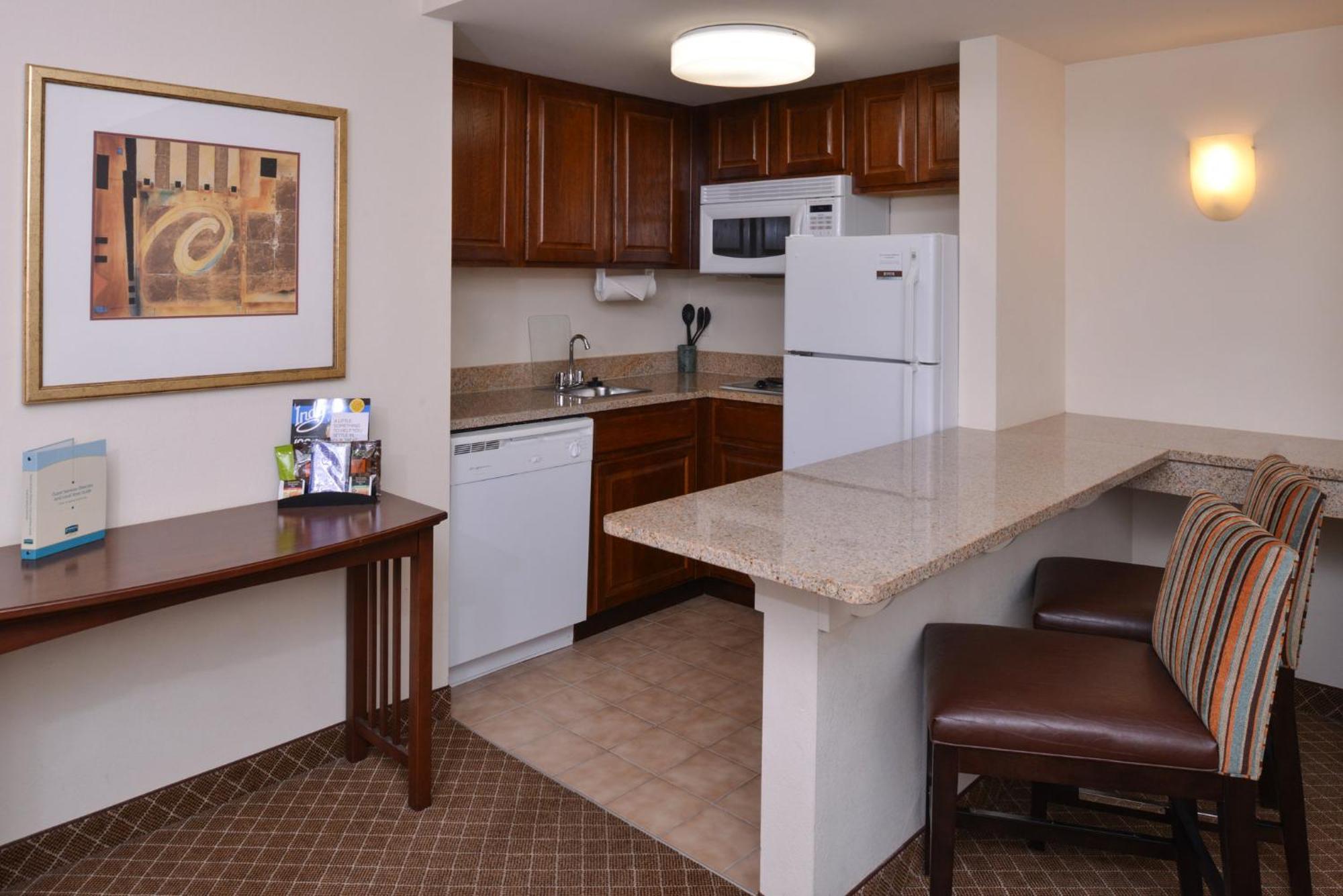 Staybridge Suites Indianapolis-Airport By Ihg Плейнфилд Экстерьер фото