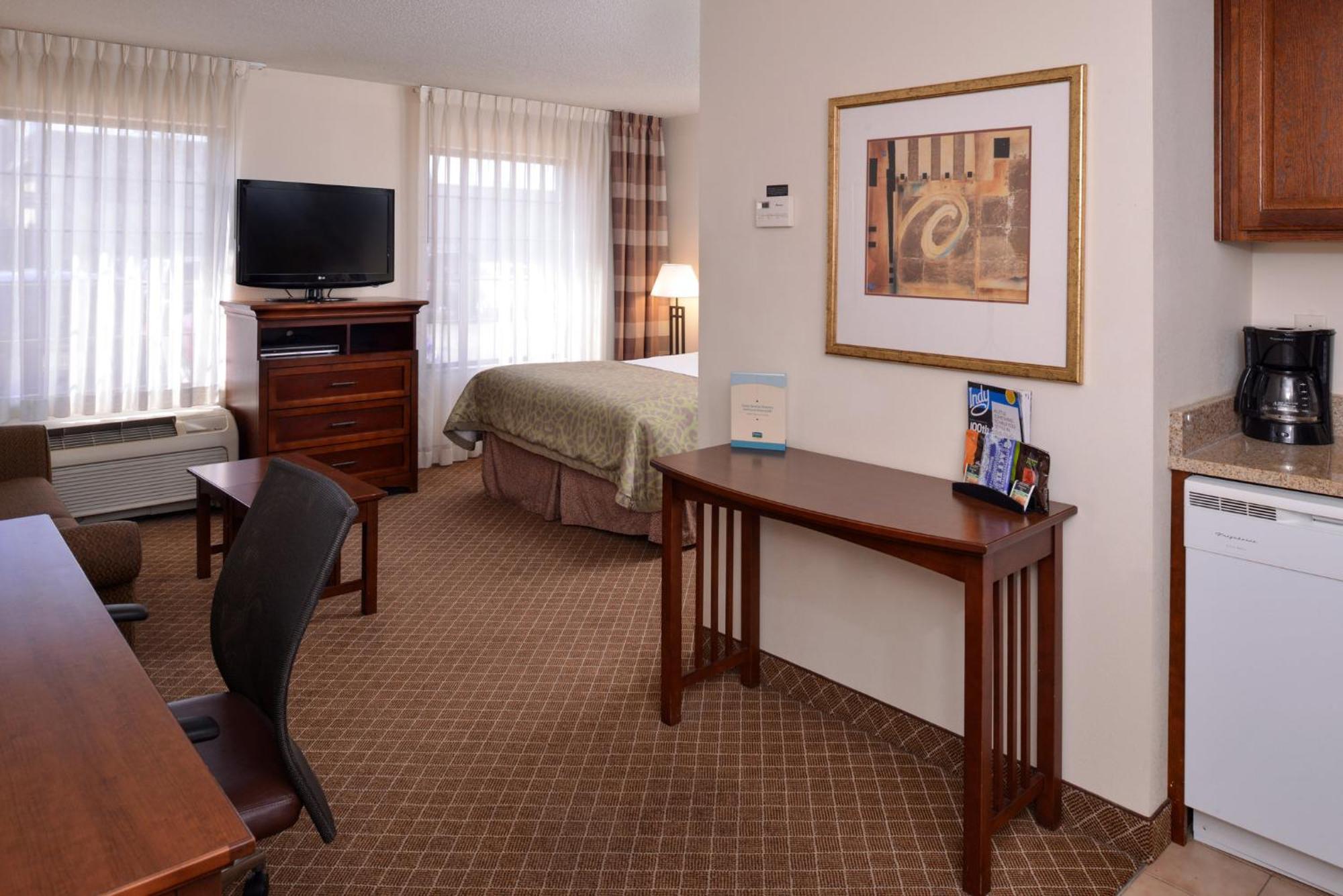 Staybridge Suites Indianapolis-Airport By Ihg Плейнфилд Экстерьер фото